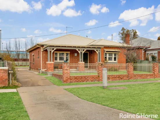 18 George Street, Bathurst, NSW, 2795