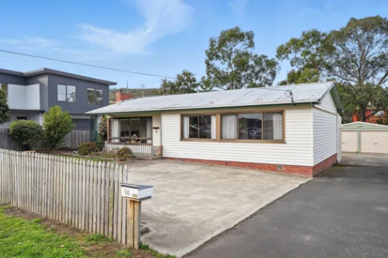 18 Howrah Rd, Howrah, TAS, 7018