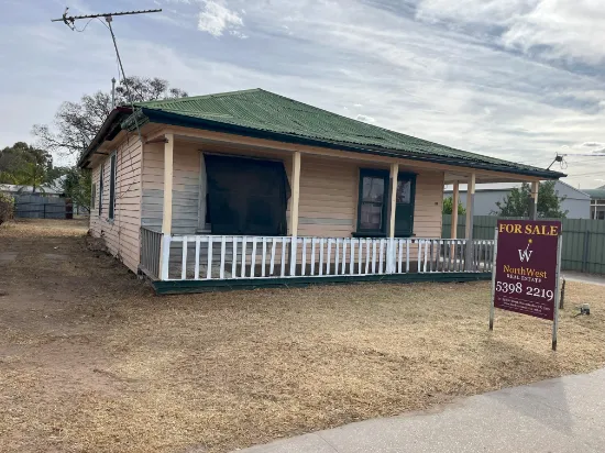 18 Jamouneau Street, Warracknabeal, VIC, 3393