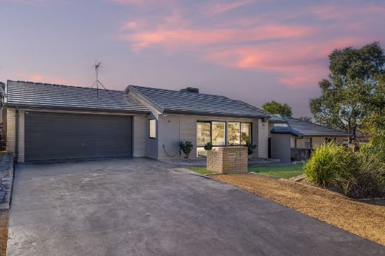 18 Ted Richards Street, Casey, ACT 2913