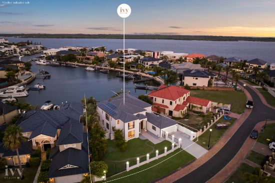 18 The Peninsula, Sovereign Islands, Qld 4216