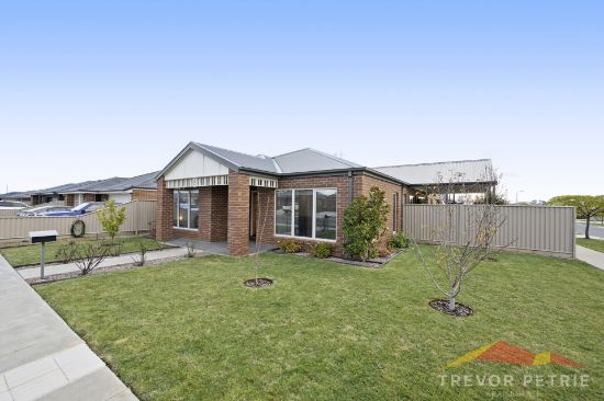 18 Wedge Tail Drive, Winter Valley, Vic 3358