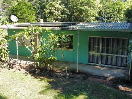 181 High Central Road, Macleay Island, Qld 4184