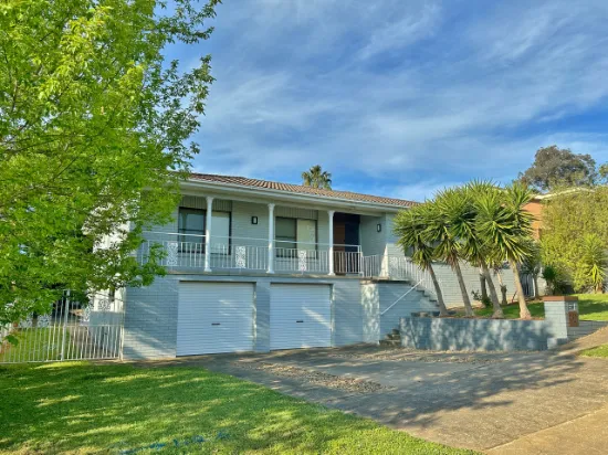 19 Hardy Ave, Young, NSW, 2594