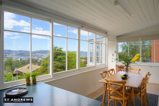 19 Knocklofty Terrace, West Hobart, Tas 7000