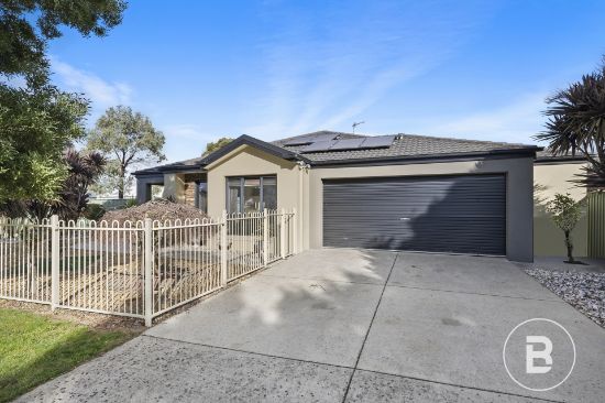 19 Lowry Crescent, Miners Rest, Vic 3352