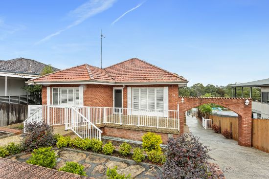 19 Mount Keira Road, West Wollongong, NSW 2500