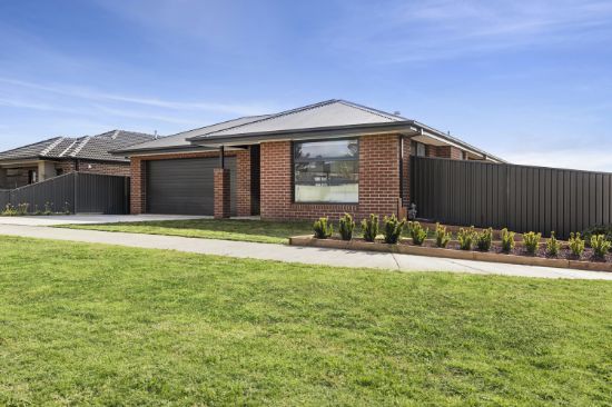 19 Newmarket Terrace, Miners Rest, Vic 3352