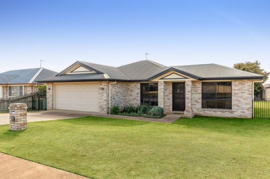 19 Prime Minister Drive, Middle Ridge, Qld 4350