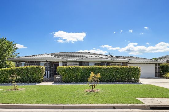 192 Langtree Crescent, Crace, ACT 2911