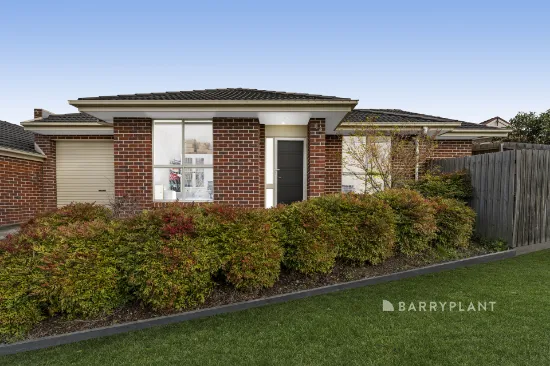 1A Lancaster Way, Beaconsfield, VIC, 3807