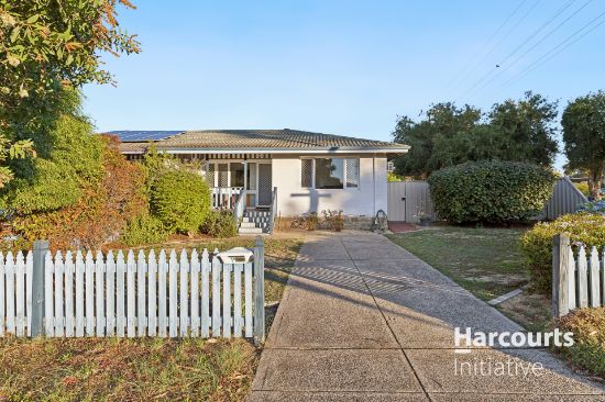 1B Calvert Way, Girrawheen, WA 6064