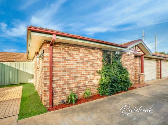 2/113 Hammers Road, Northmead, NSW 2152