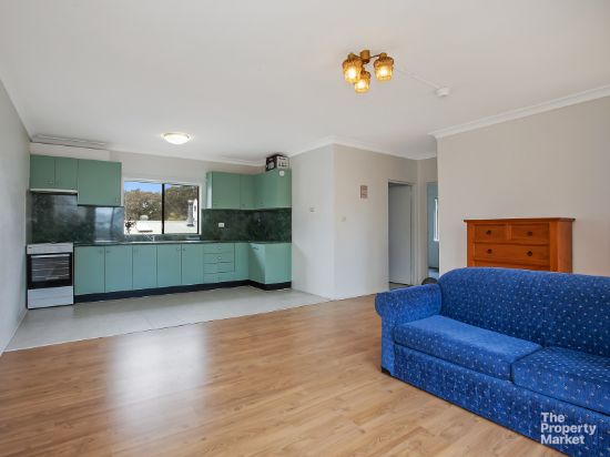 2/119 GRIFFITH STREET, Mannering Park, NSW 2259