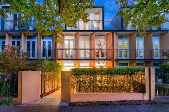 2/12 Gould Street, Turner, ACT 2612