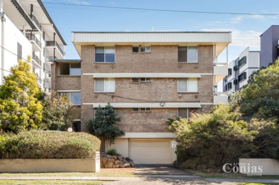 2/125 Clarence Road, Indooroopilly, Qld 4068
