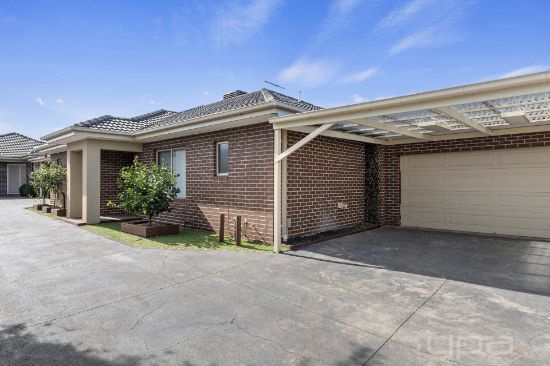 2/13 Reidy Rise, Harkness, Vic 3337