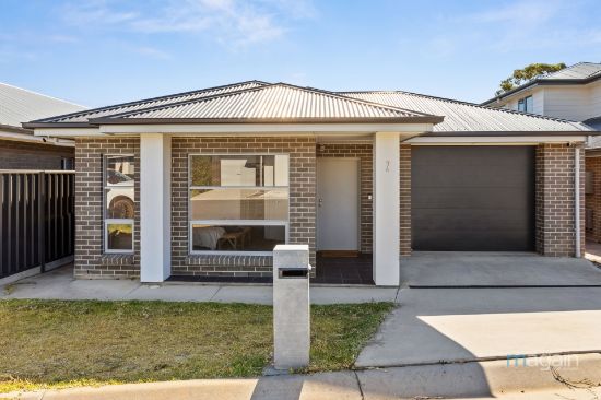 2/145 Chandlers Hill Road, Happy Valley, SA 5159