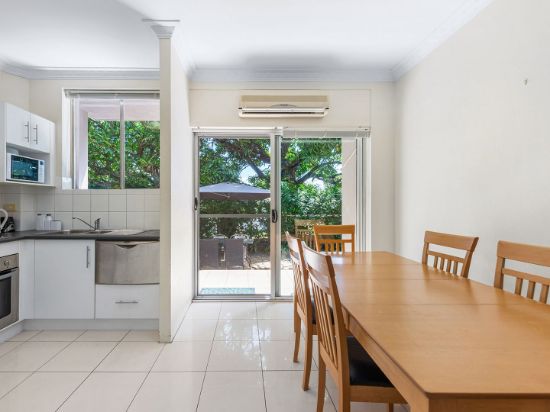 2/15 Windsor Ave, Lutwyche, Qld 4030