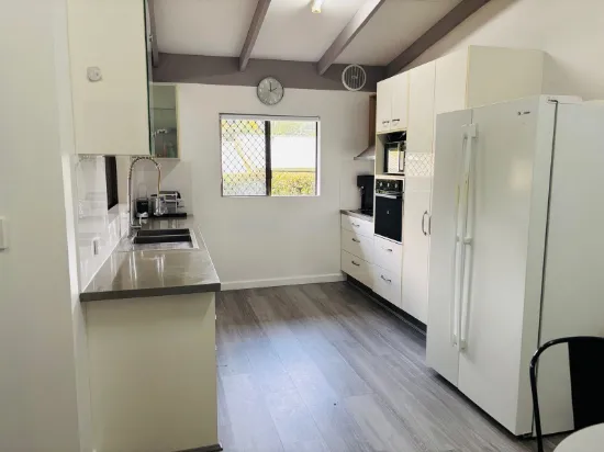 2/17 Reilly Rd, Nambour, QLD, 4560