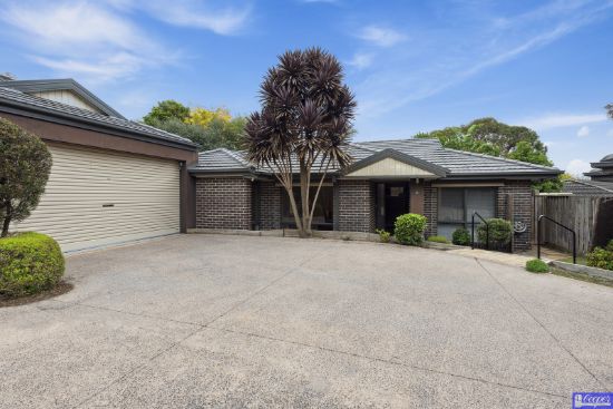 2/2 One Chain Road, Somerville, Vic 3912