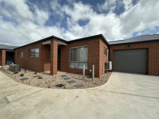 2/43 Holts Lane, Darley, VIC, 3340