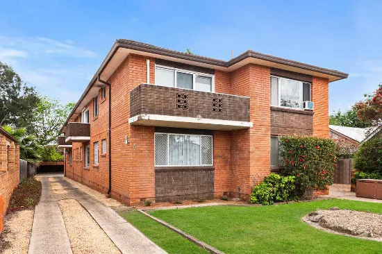 2/5 Paget Street, Richmond, NSW, 2753