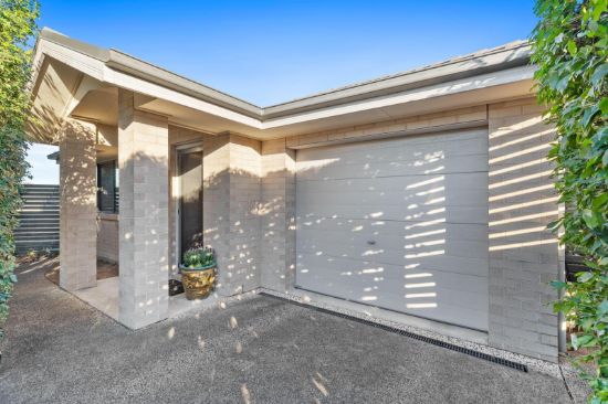 2/56 Clayton Crescent, Rutherford, NSW 2320