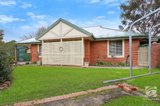 2/561 Webb Street, Lavington, NSW 2641