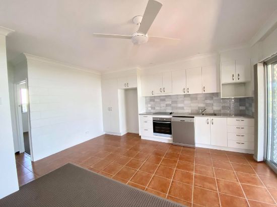 2/61 Crescent Rd, Gympie, Qld 4570