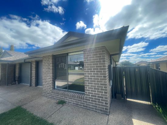 2/7 Greaves Close, Armidale, NSW 2350