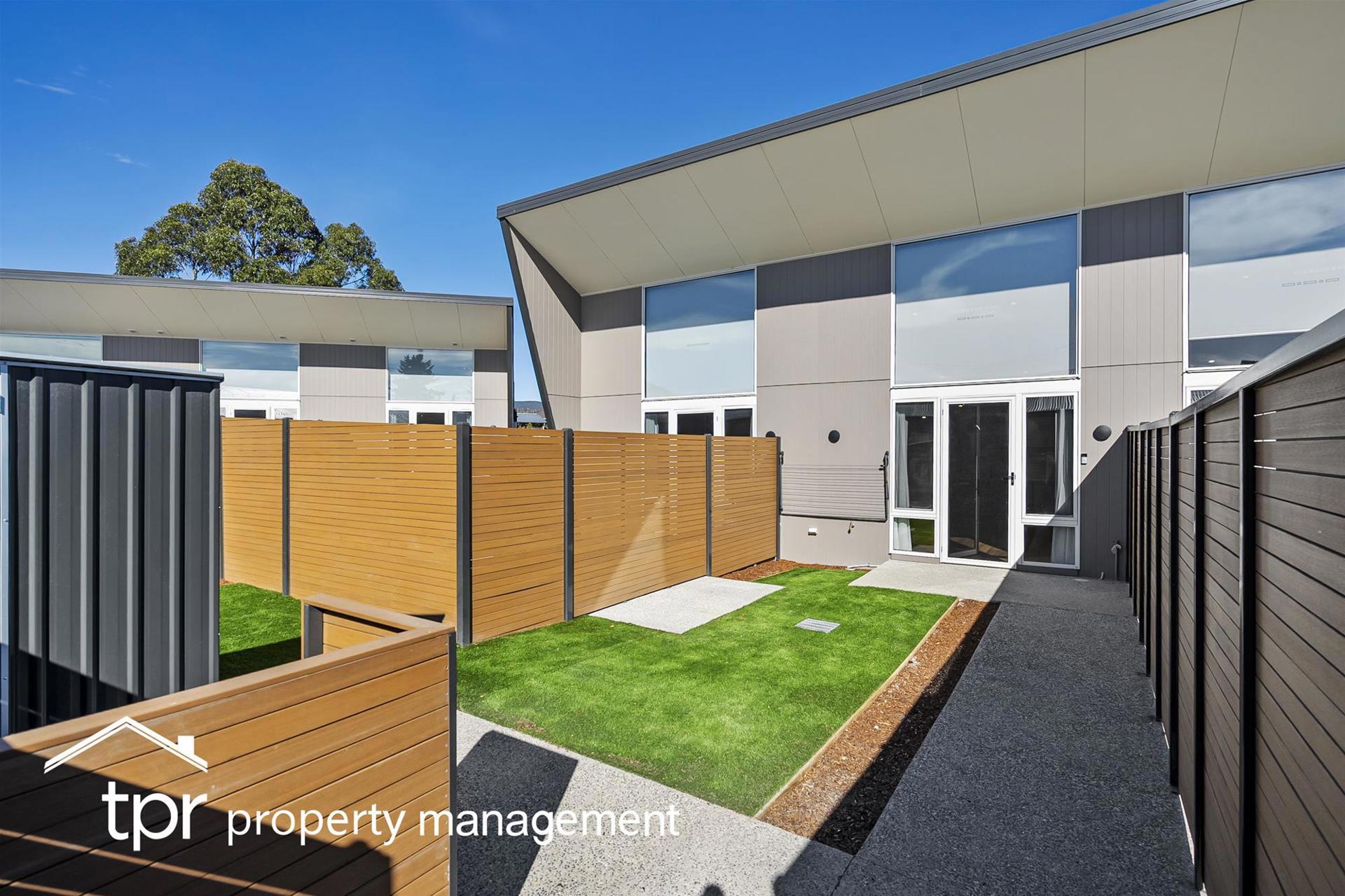 2/7404 Channel Highway, Tas 7112 Unit for Rent Inspections in