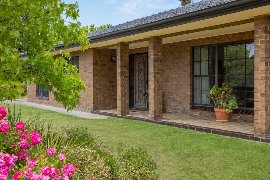 2 Chapman Crescent, Mount Barker, SA 5251