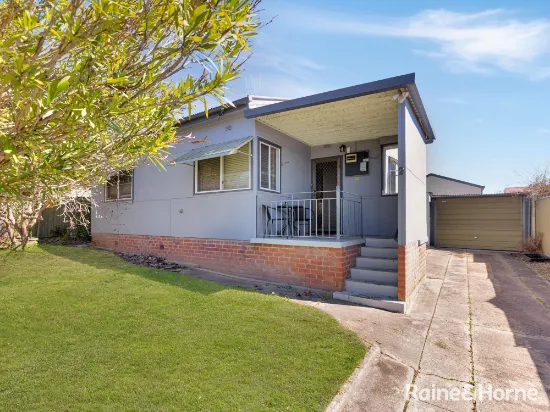 2 Coral Way, West Bathurst, NSW, 2795