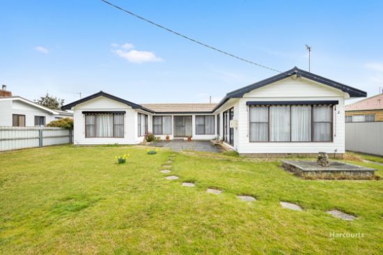 2 Dooley Street, West Ulverstone, Tas 7315