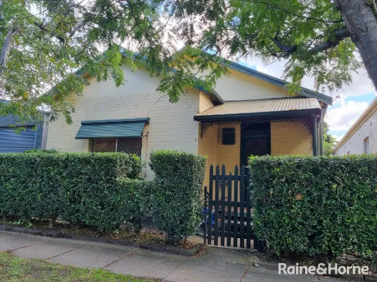 2 Greaves St, Mayfield East, NSW, 2304