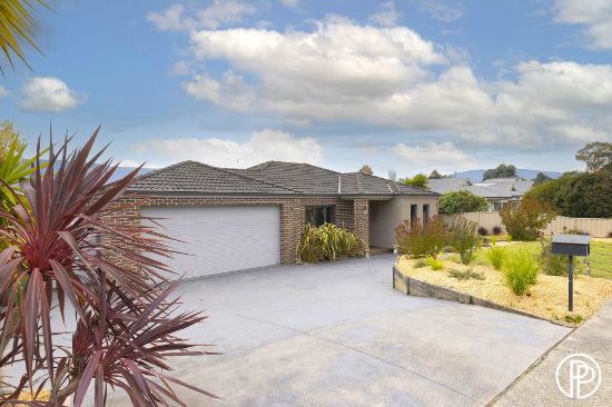 2 Hill Grove Place, Yarra Junction, Vic 3797