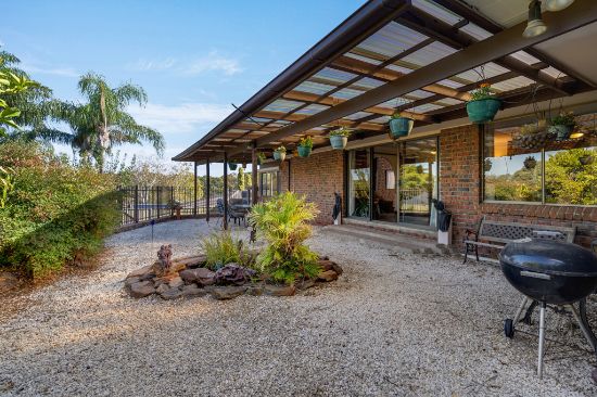 2 Irvine Court, Wynn Vale, SA 5127