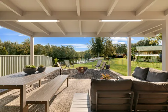 2 Lagoon Cres, Sussex Inlet, NSW, 2540