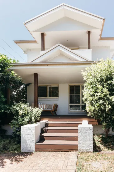 2 Lake St, North Avoca, NSW, 2260