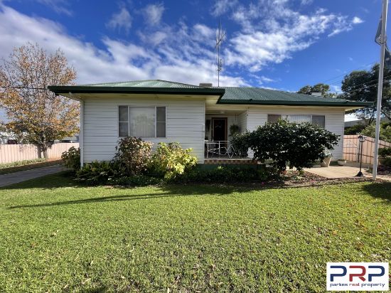 2 McGlynn Street, Parkes, NSW 2870