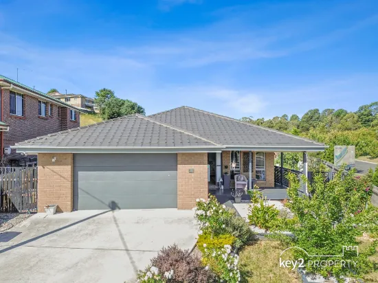 2 Meadowbank Rd, Newnham, TAS, 7248