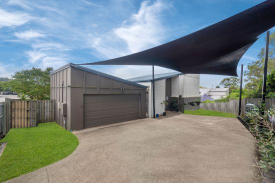 2 Norfolk Drive, Pacific Pines, Qld 4211