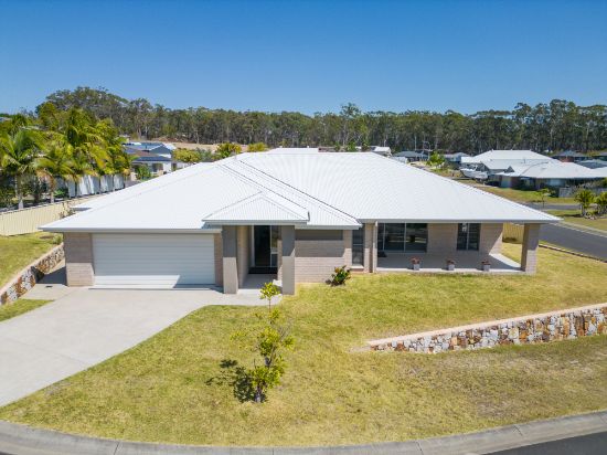 2 Outrigger Place, Safety Beach, NSW 2456