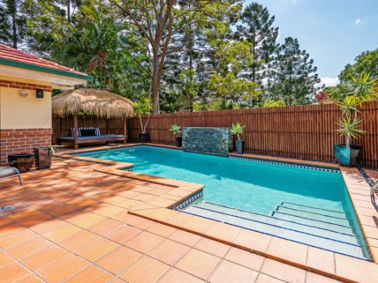 2 Pacific Pines Boulevard, Pacific Pines, Qld 4211