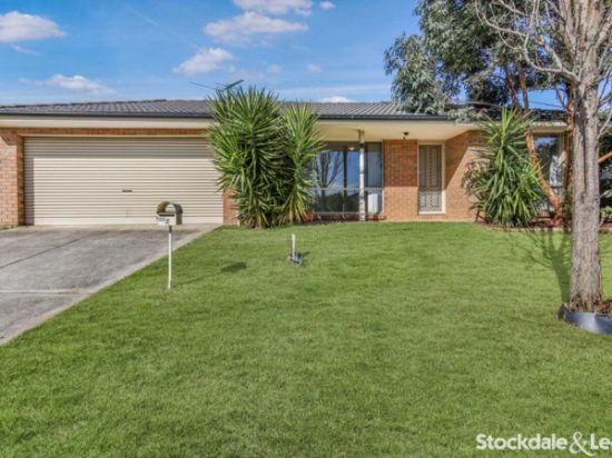 2 Penarie Place, Pakenham, Vic 3810