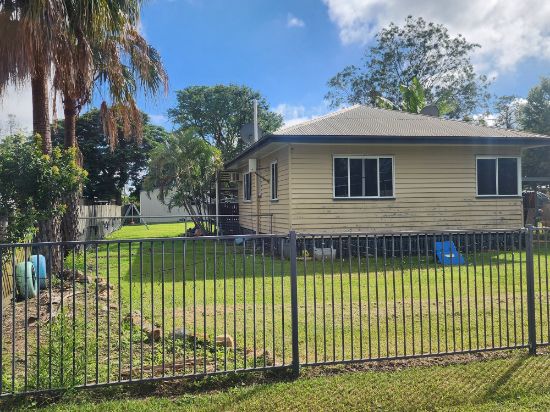 2 Seventh Ave, Theodore, Qld 4719