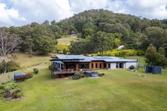 2 Simons Road, Towen Mountain, QLD, 4560