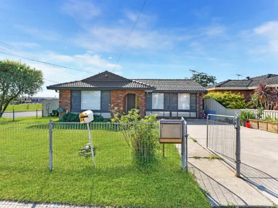 2 Supply Avenue, Lurnea, NSW, 2170