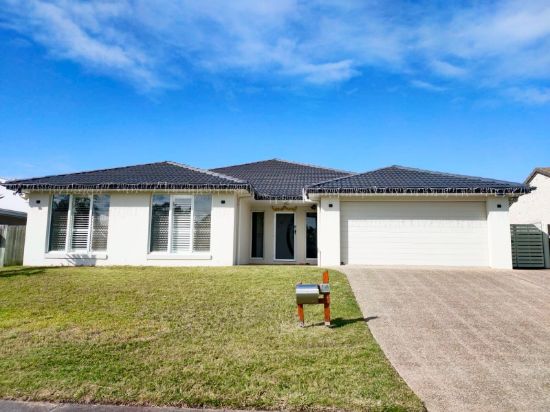 20 Bathersby Cres, Augustine Heights, Qld 4300